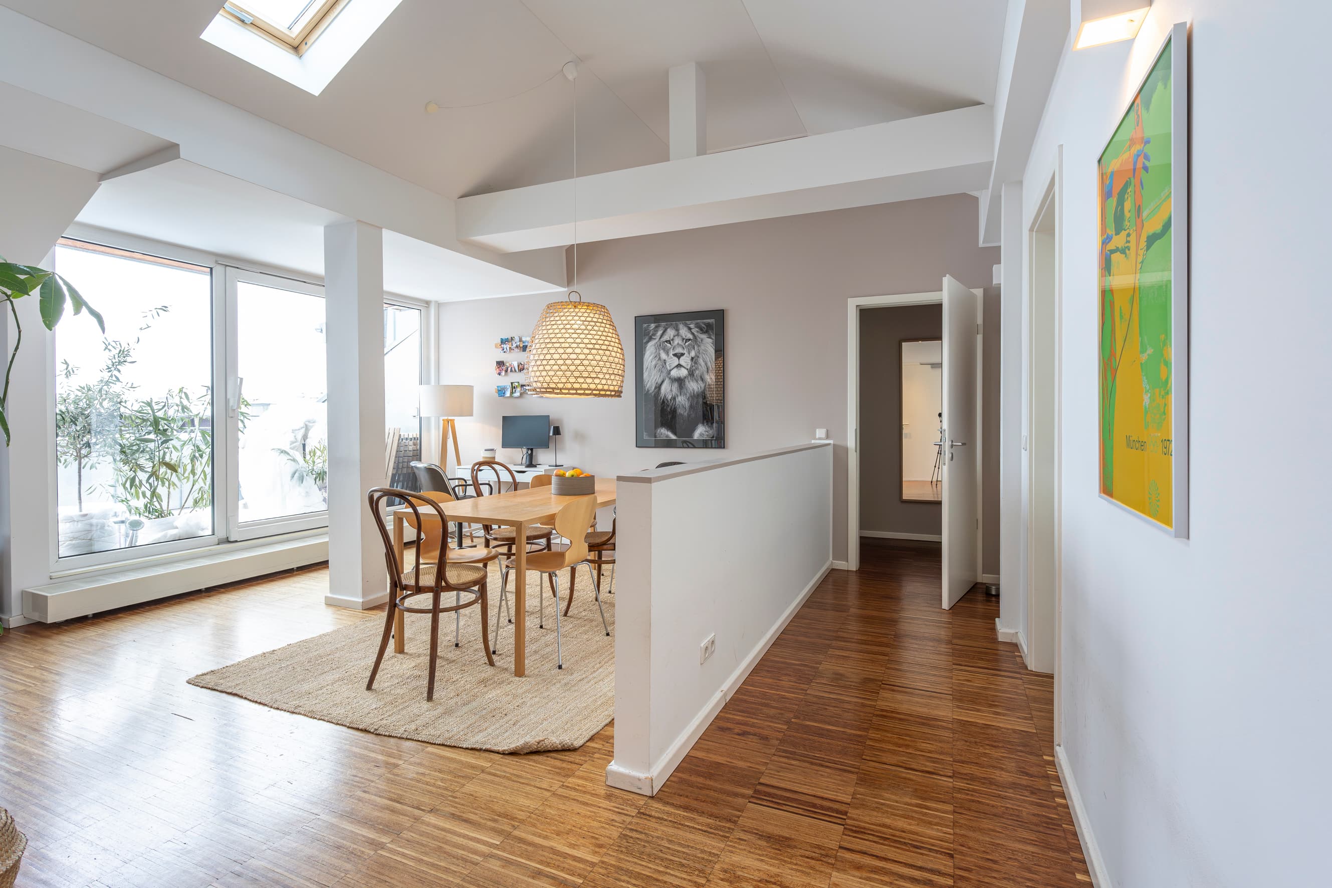 „Dachgeschosstraum in Sendling“ 3-Zimmerwohnung mit  schöner Südterrasse