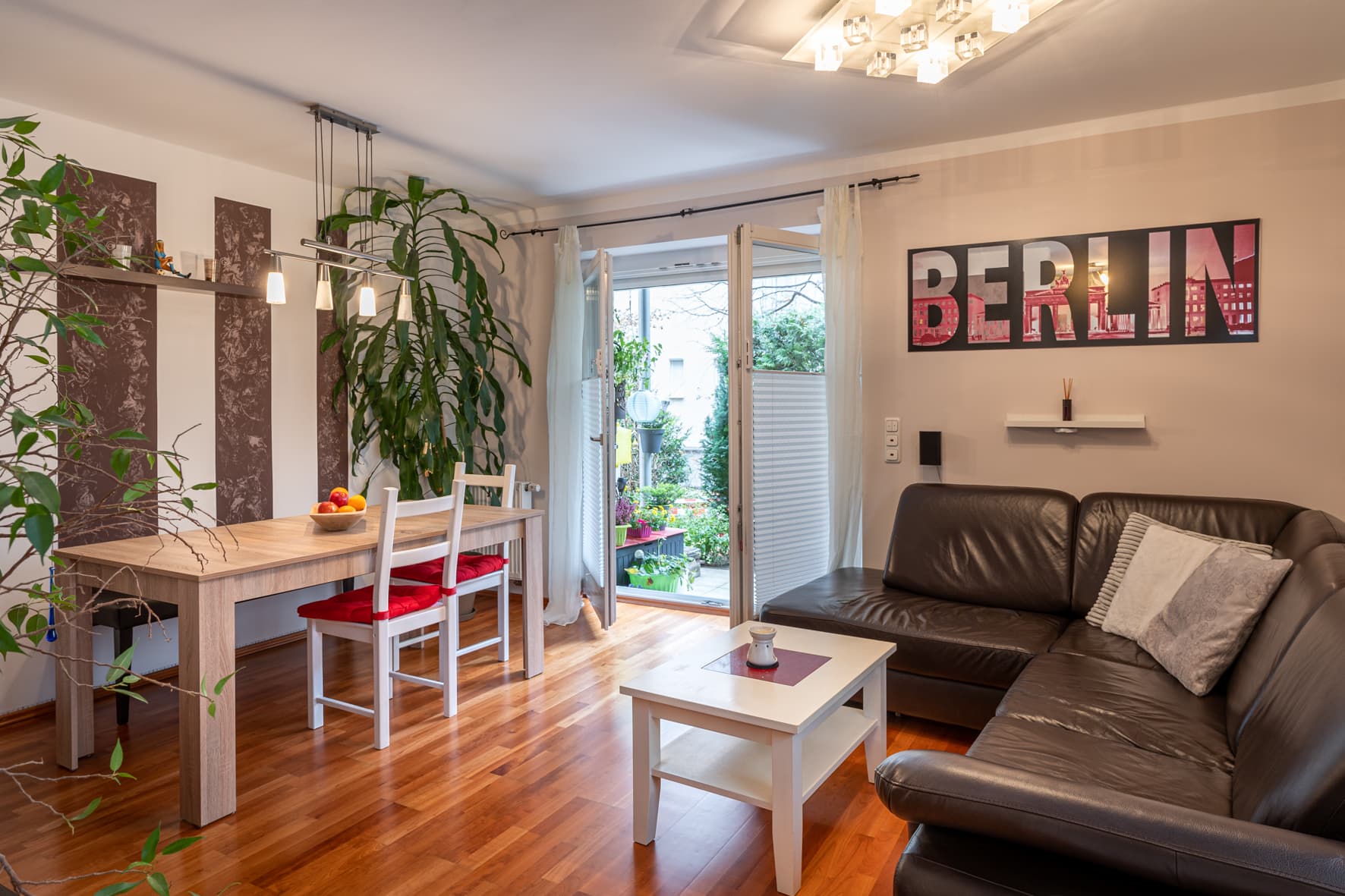 Sanierter Altbau! Tolle 2-Zimmerwohnung + Hobbyraum